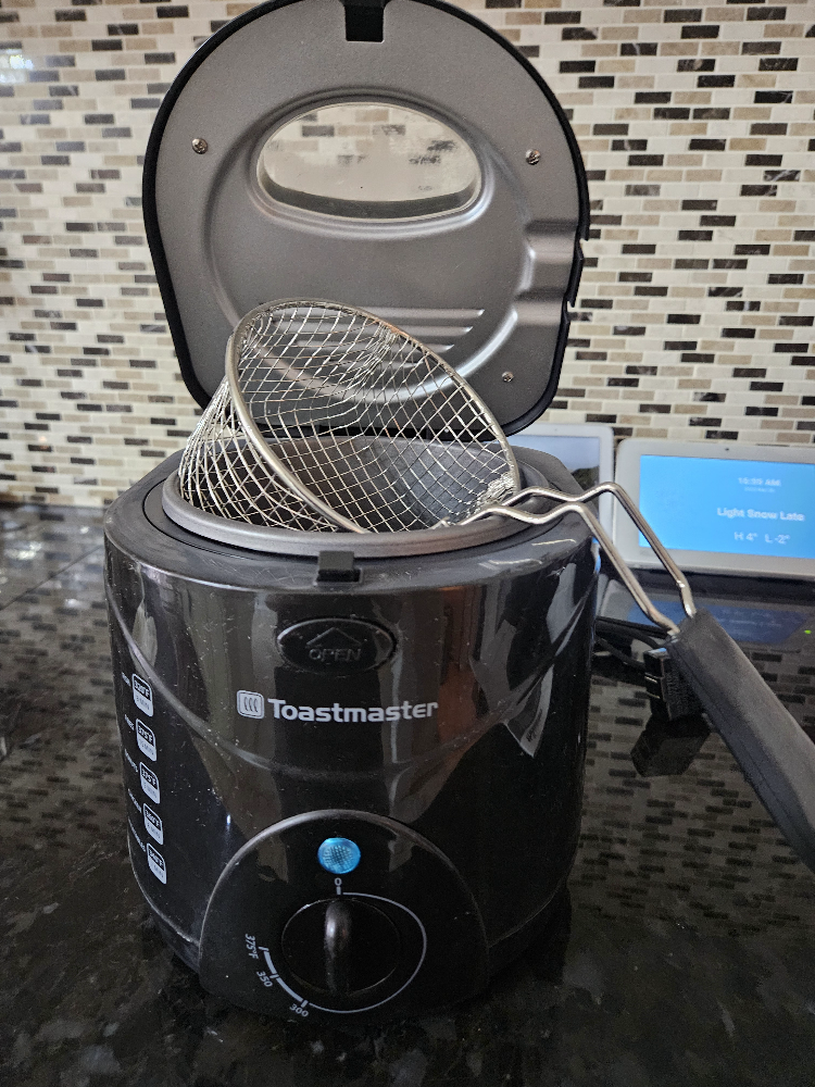 Toastmaster Deep Fryer - photo 4