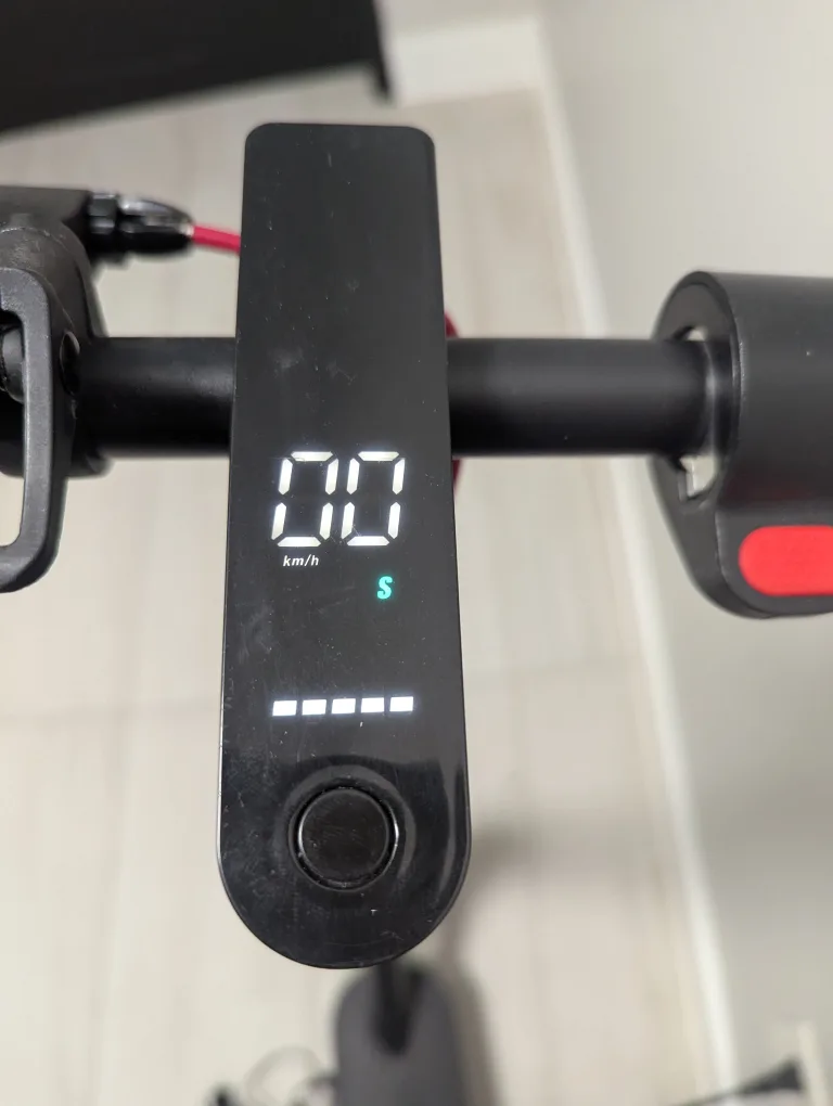 Fly On Wheels Electric Scooter image indicator(9)