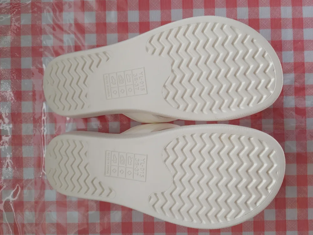 Womens Foam Style Slide Sandals - Size 8 image indicator(6)