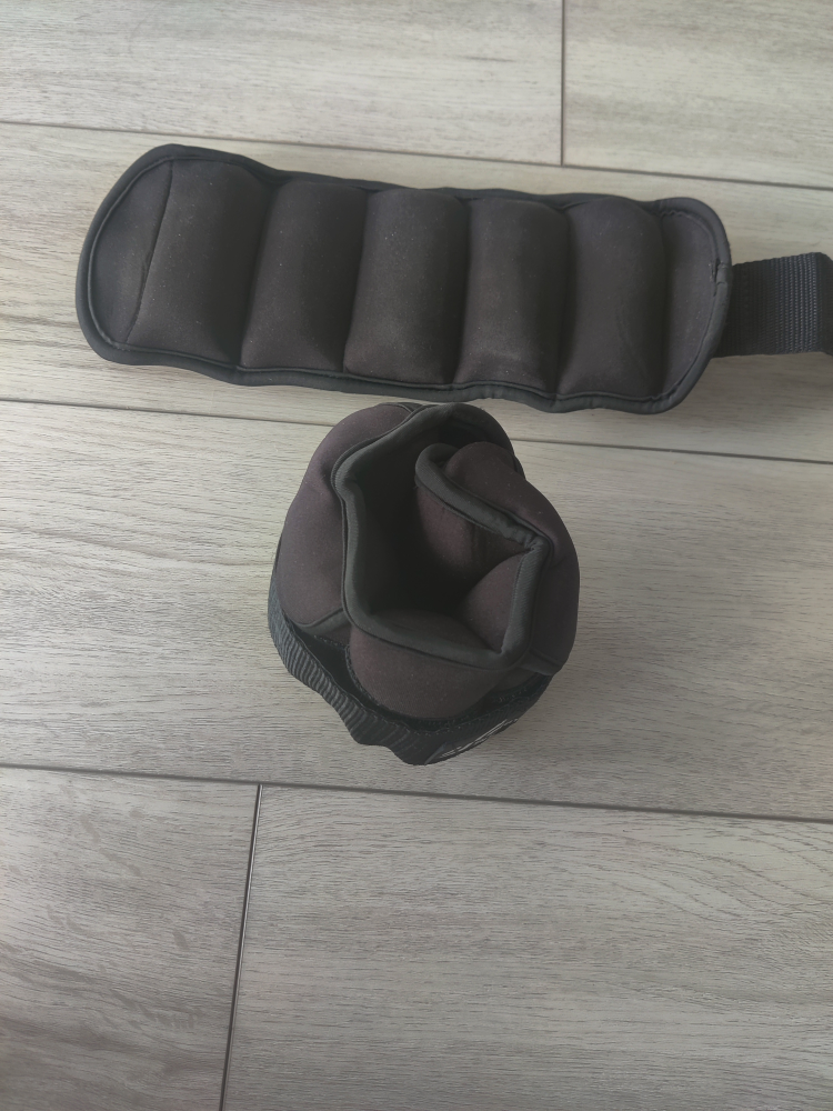 Sportneer Adjustable Ankle/Wrist Weights – 1 Pair (Up to 10 lbs) - photo 3