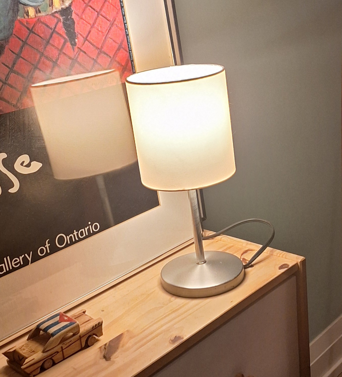IkEA small Table Lamp - Modern Design - photo 2