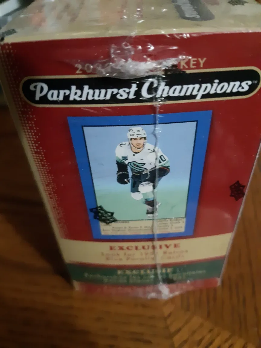 2022-23 Parkhurst Champions Hockey Box image indicator(3)