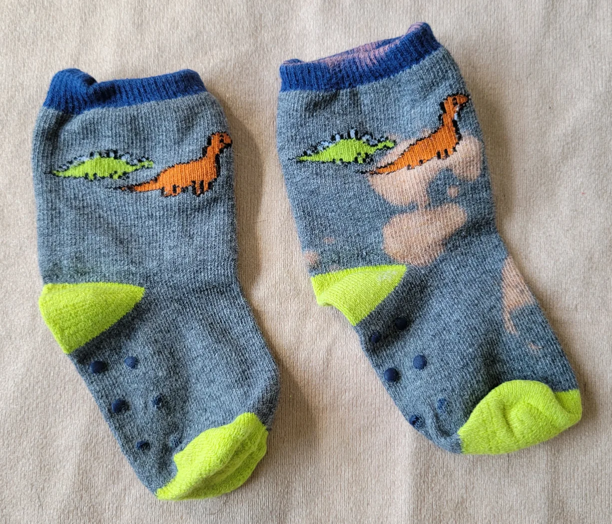 ‼️TOSS ALERT‼️ Bundle - Baby Clothes & Accessories image indicator(4)