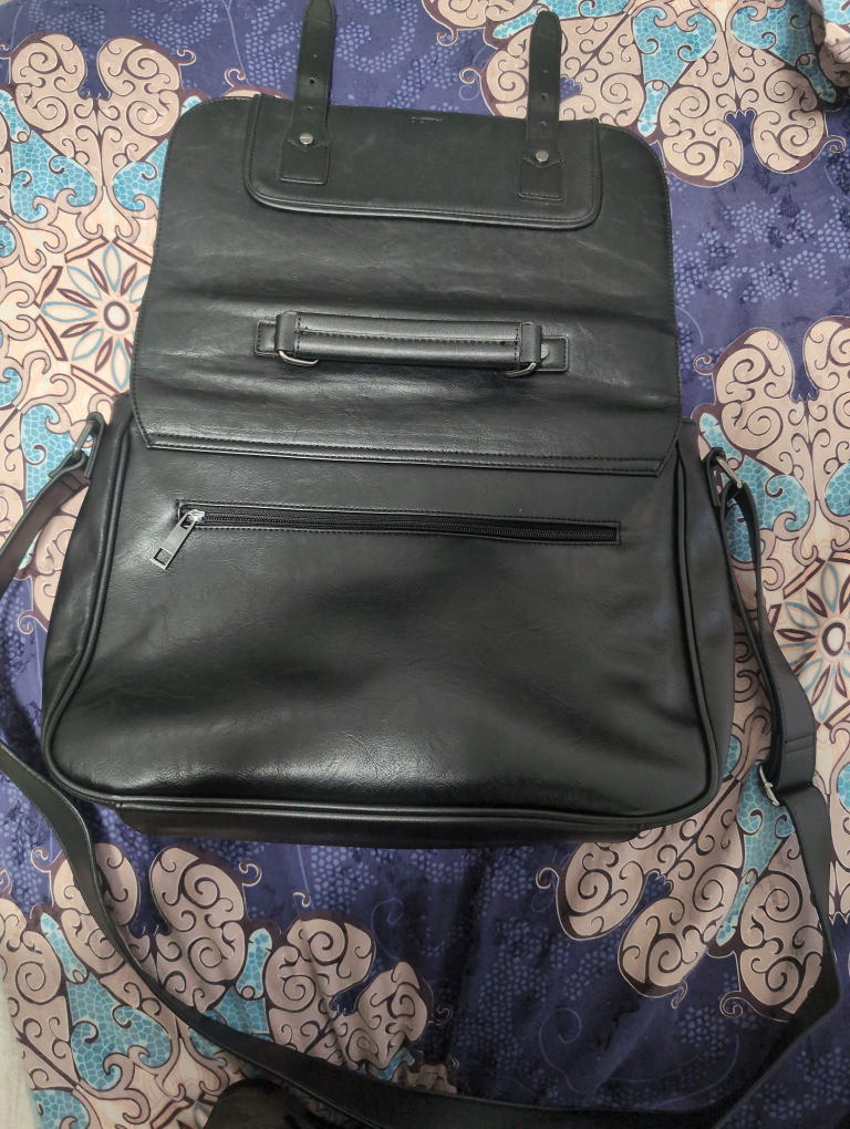 Aldo Black Leather Messenger Bag - photo 2