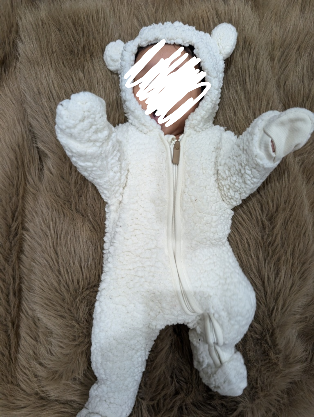 Adorable Baby Bear Sleepsuit - photo 3