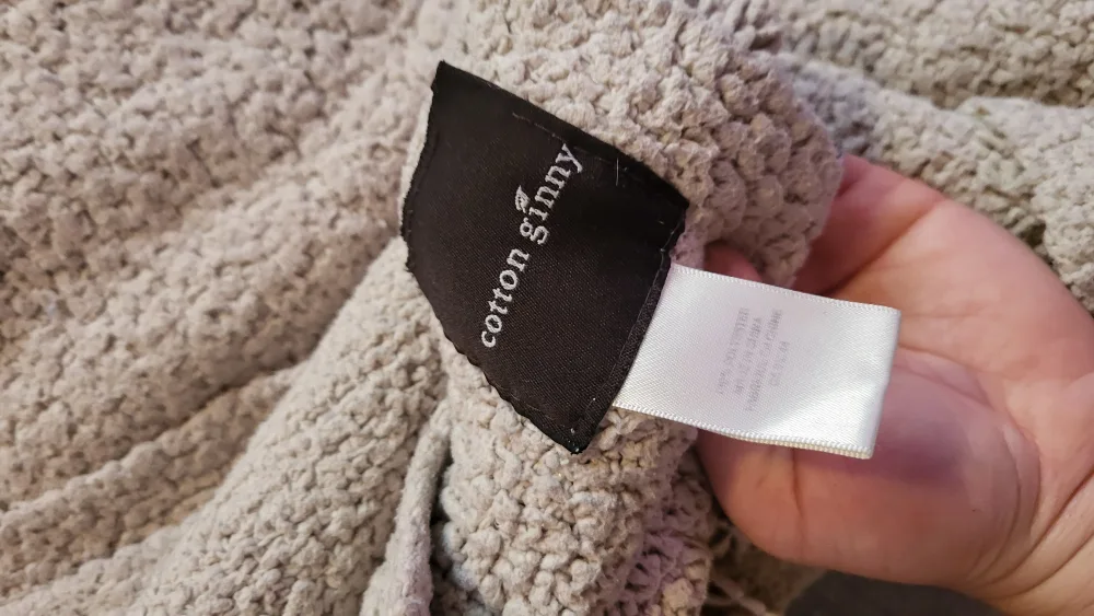 Cotton Ginny Cream Boucle Throw Blanket image indicator(3)