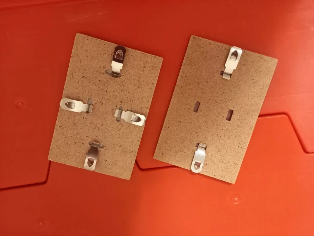 Two Small Picture Frames image indicator(3)