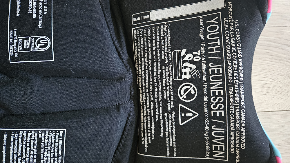 CHILD'S LIFE JACKET - photo 3