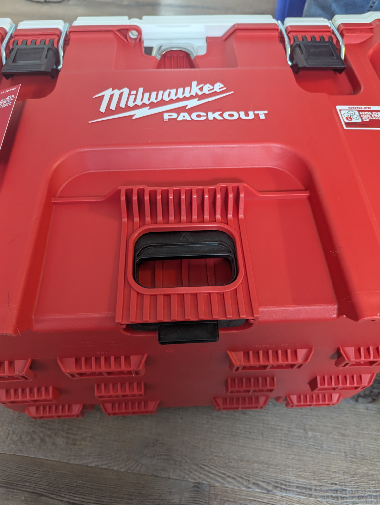 Milwaukee Packout XL cool r - photo 3