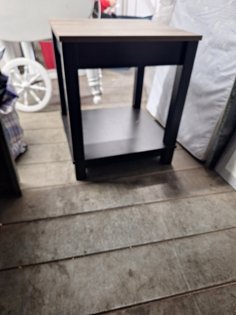 Small Black and Wood Accent Table - photo 3