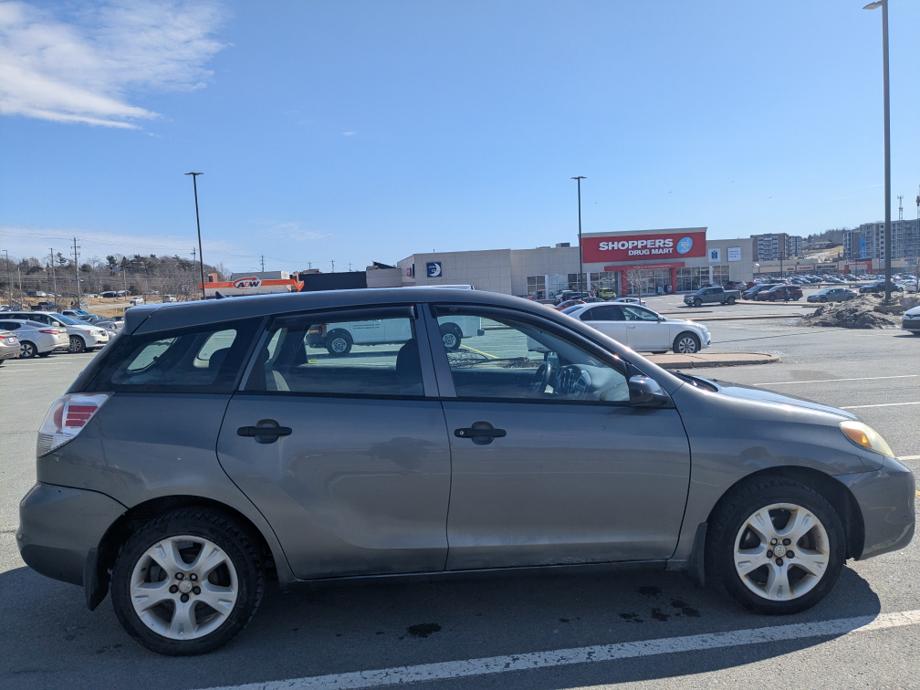 2005 Toyota Matrix - Great condition - photo 2
