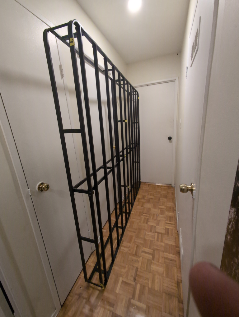 King Size Metal Bed Frame 7"