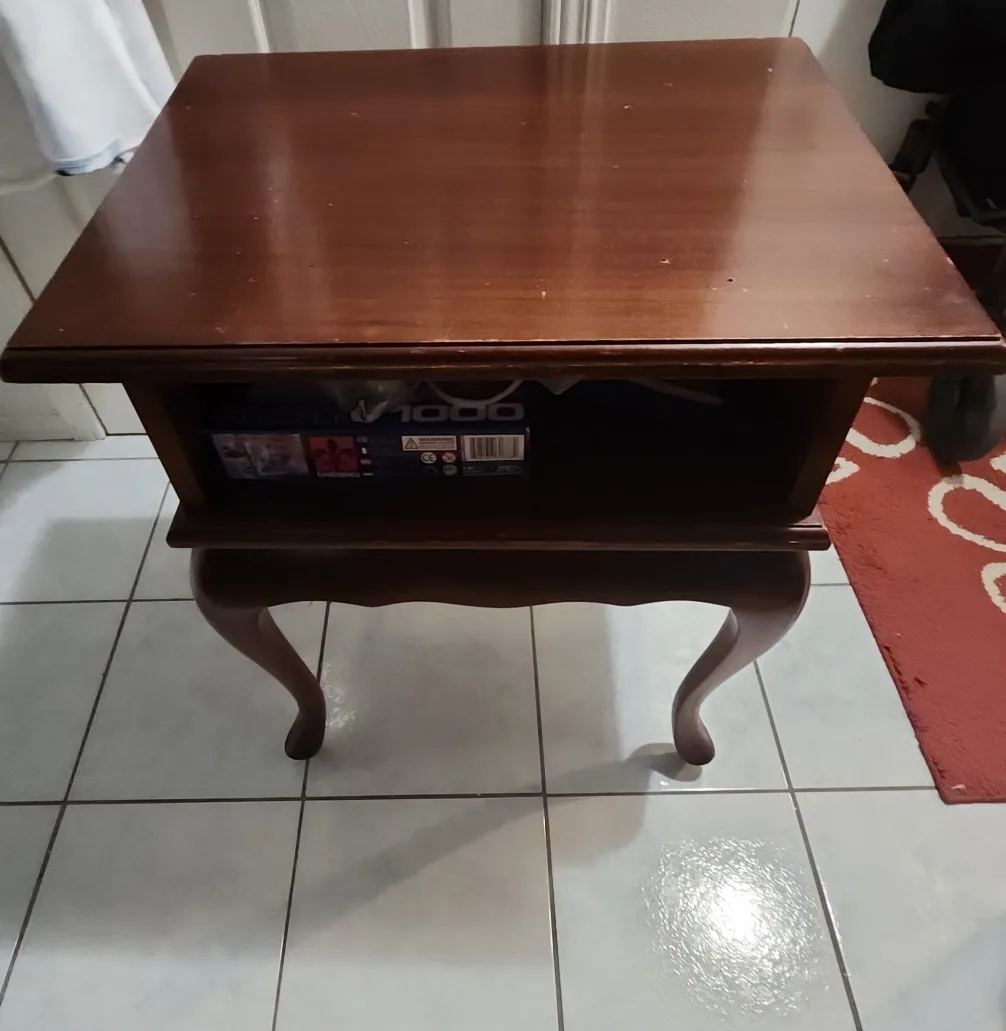 🪑Dark Brown Wooden End Table with Open Shelf image indicator(2)