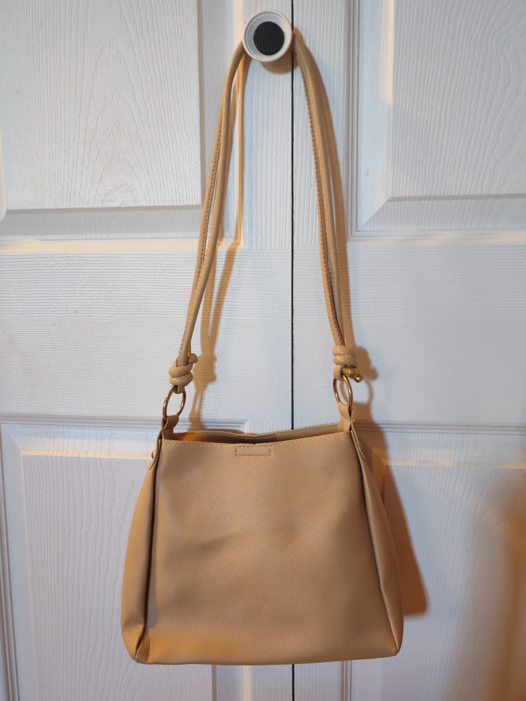 Women brown shoulder bag