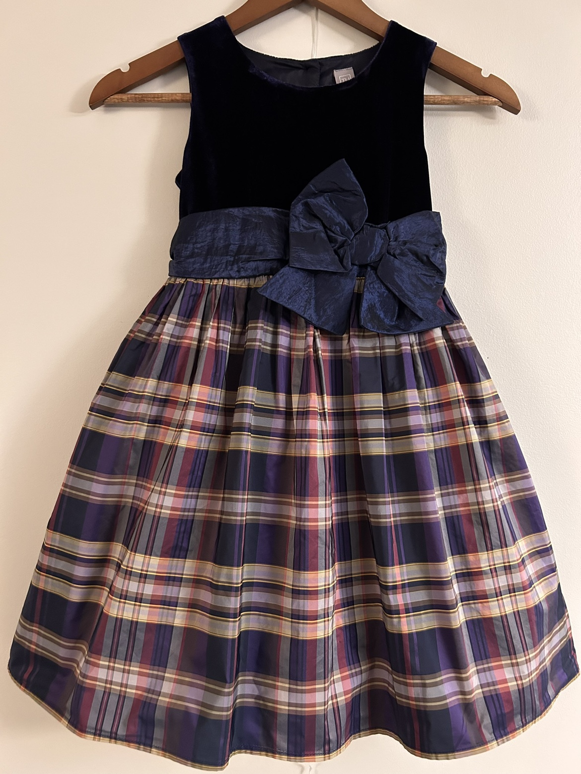 TU beautiful quality dress 6-9years (116-128)