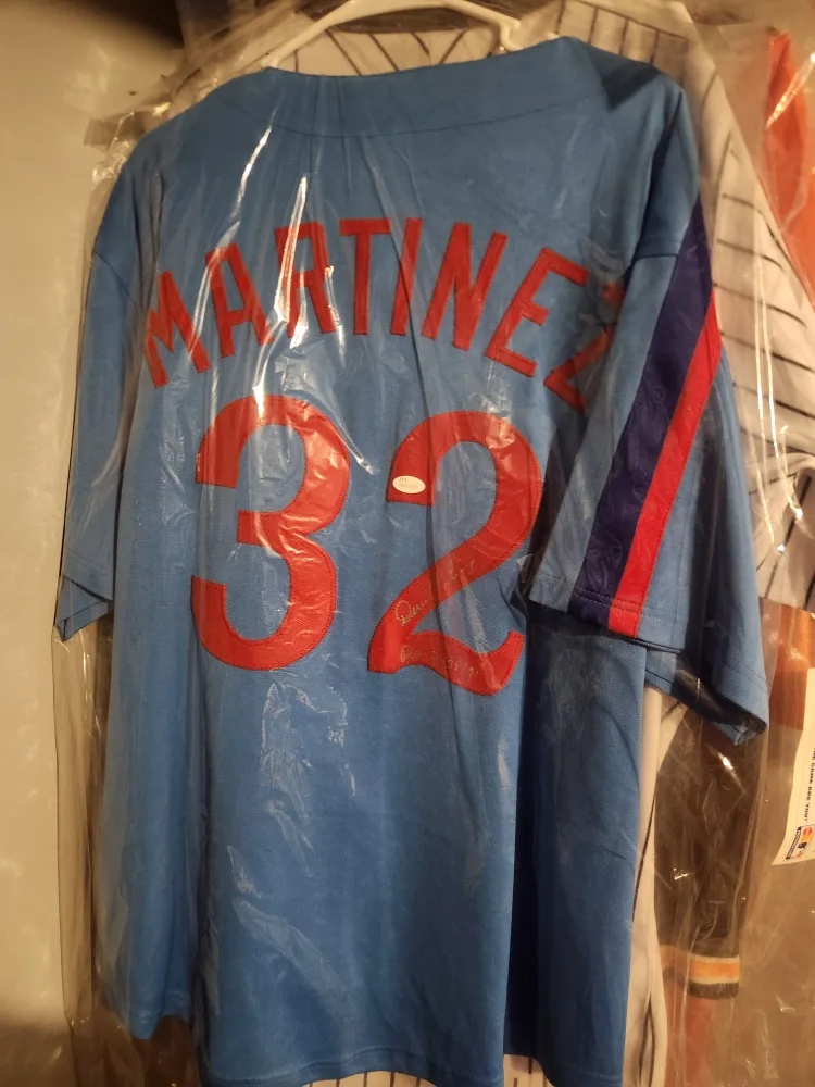 Martinez expos jersey autographed image indicator(2)