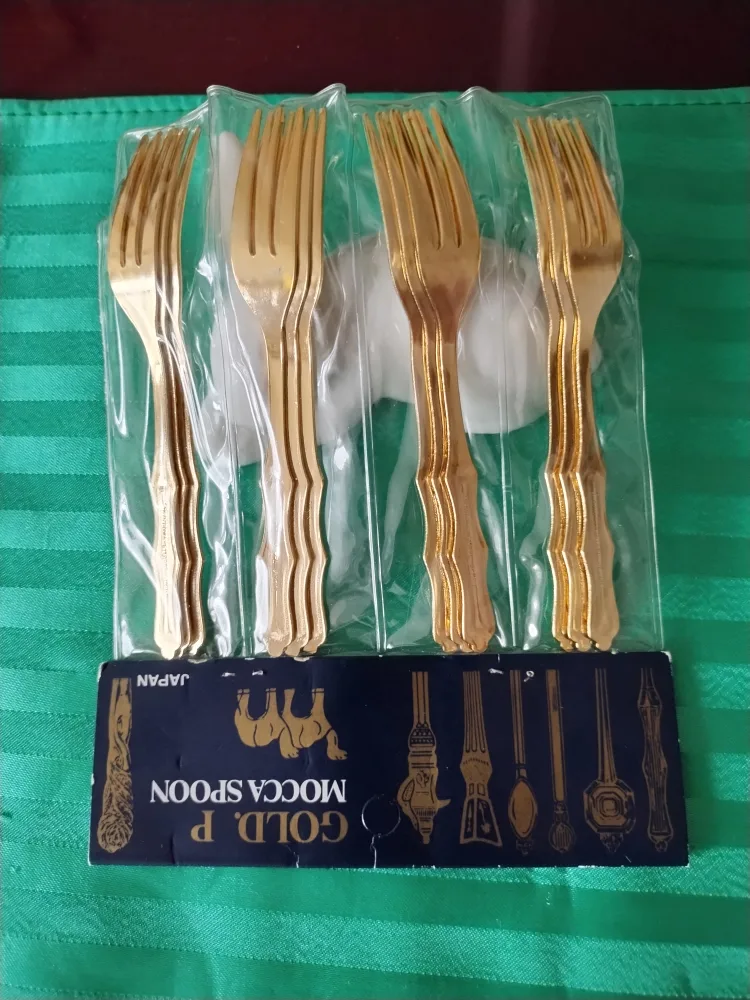 Set of 12 Vintage Gold P Mocca Forks image indicator(3)