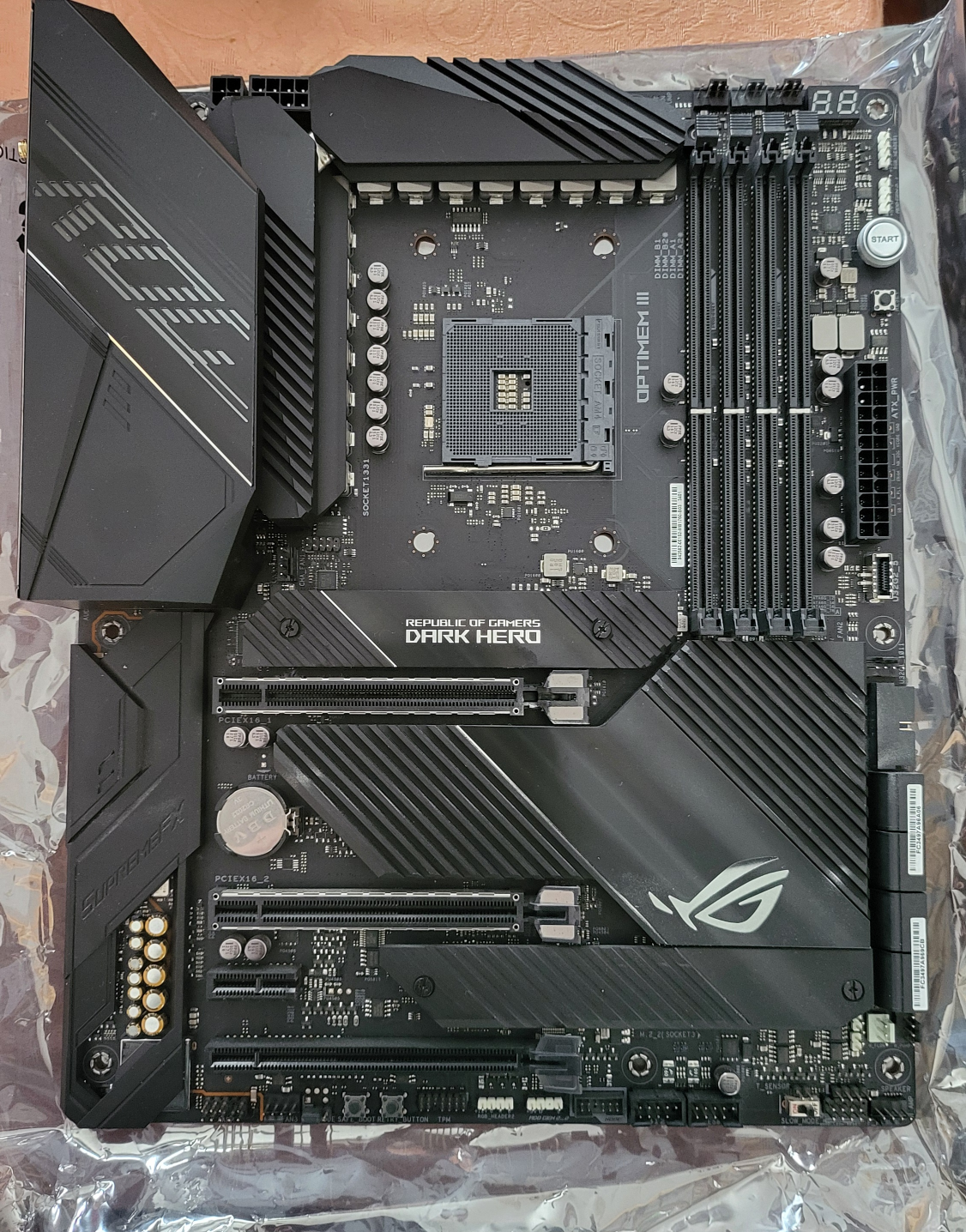 Rog Crosshair VIII Dark Hero x570 - photo 2
