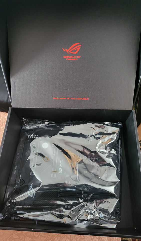 Rog Crosshair VIII Dark Hero x570 - photo 3