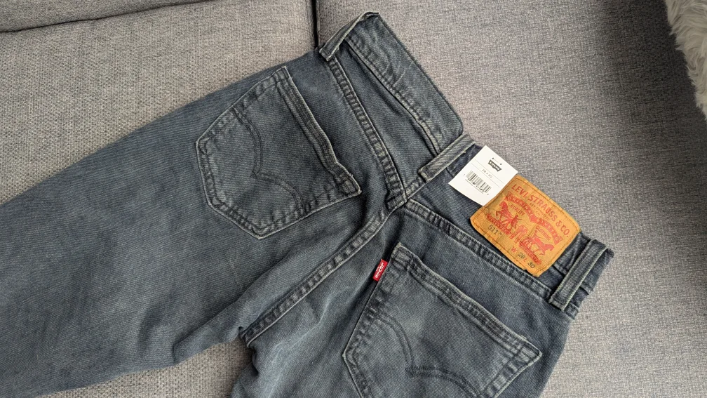 Levi's 511 Slim Jeans - Size 28 x 30 image indicator(2)