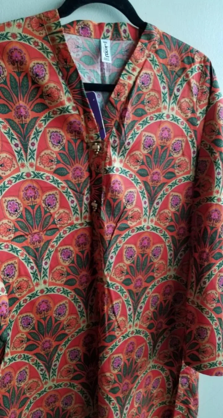 Kaaj Ideas Women's Size Medium Orange Floral 2 piece suit image indicator(6)