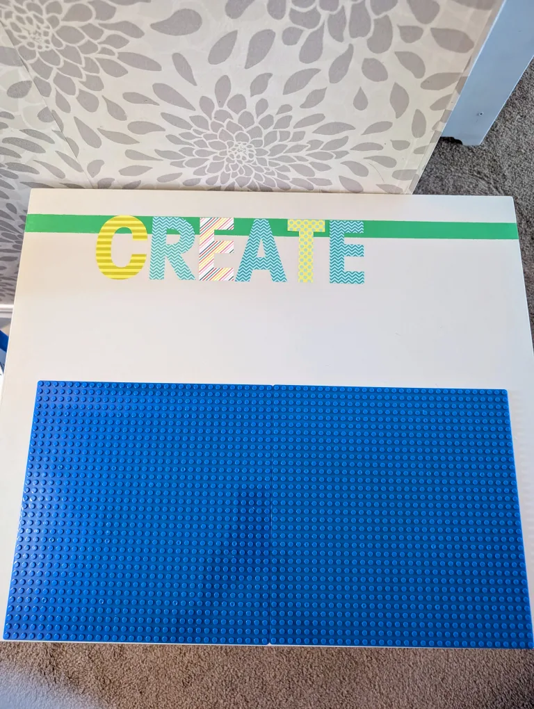 Kids Lego Table and Chair Set image indicator(3)