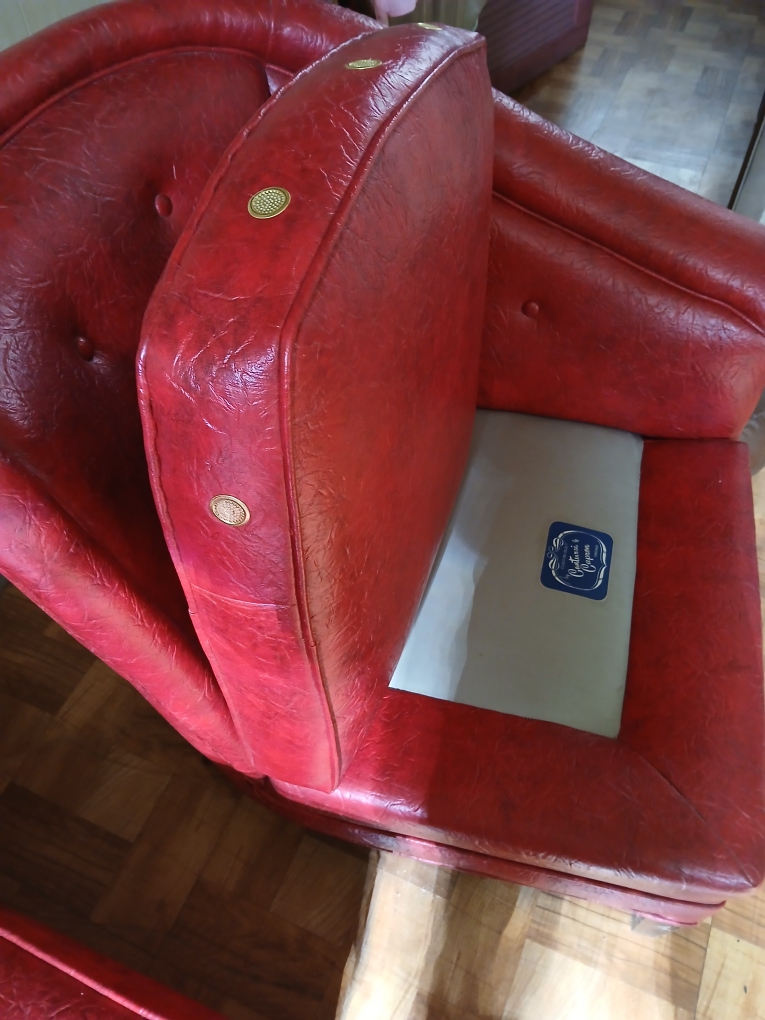 Vintage Red Barrel Chairs - photo 5