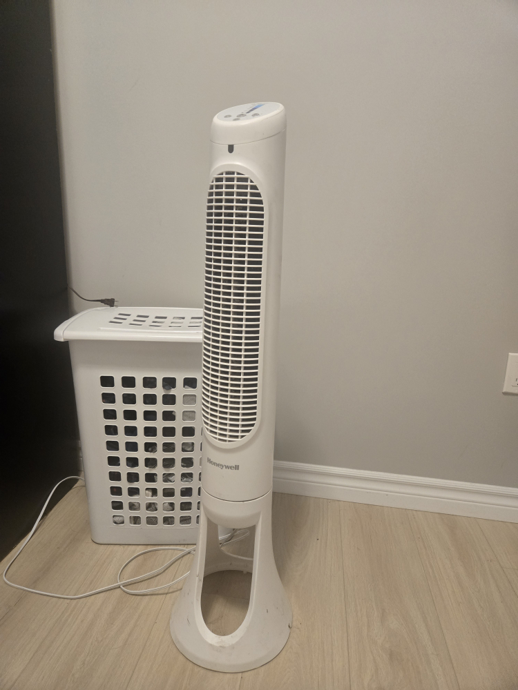 Honeywell Quiet Set Tower Fan - photo 2
