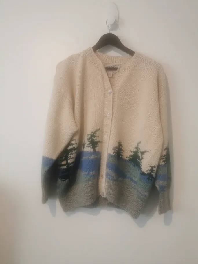vintage hand knit medium cardigan alpaca image indicator(2)