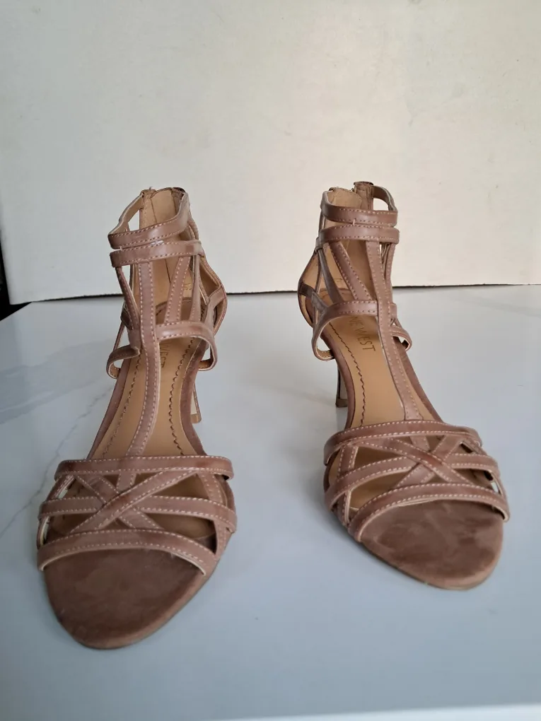 Nine West Women's Brown Cage Sandals Size 4M image indicator(3)