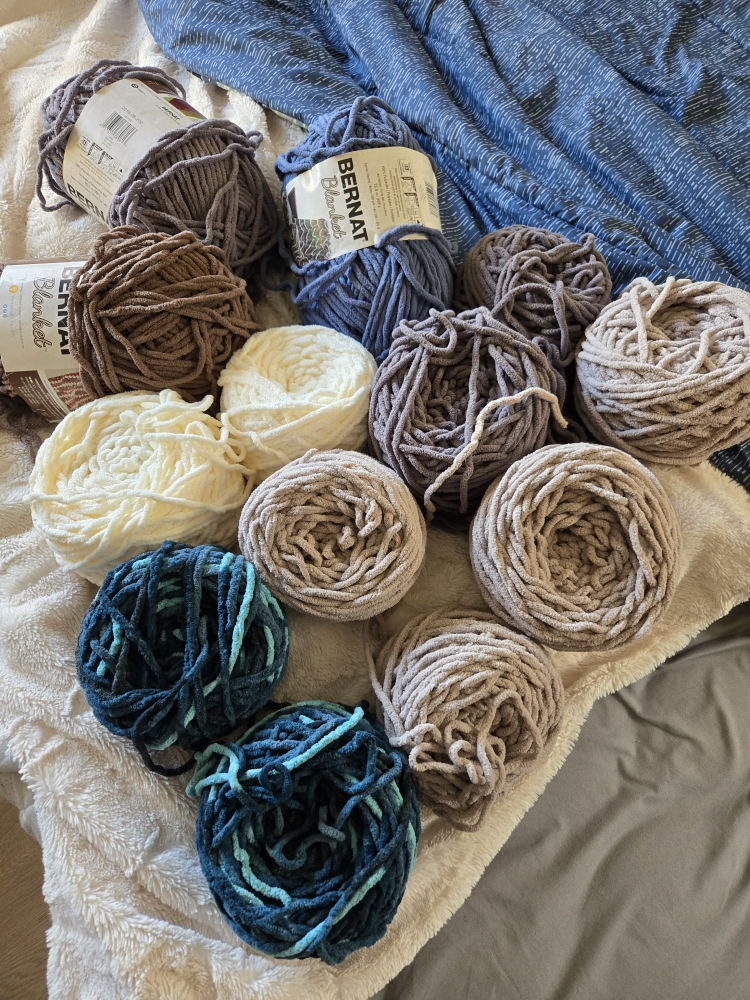 Bernat Blanket Yarn - Multiple colours - photo 2