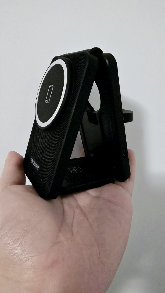3-in-1 Wireless Foldable Charger