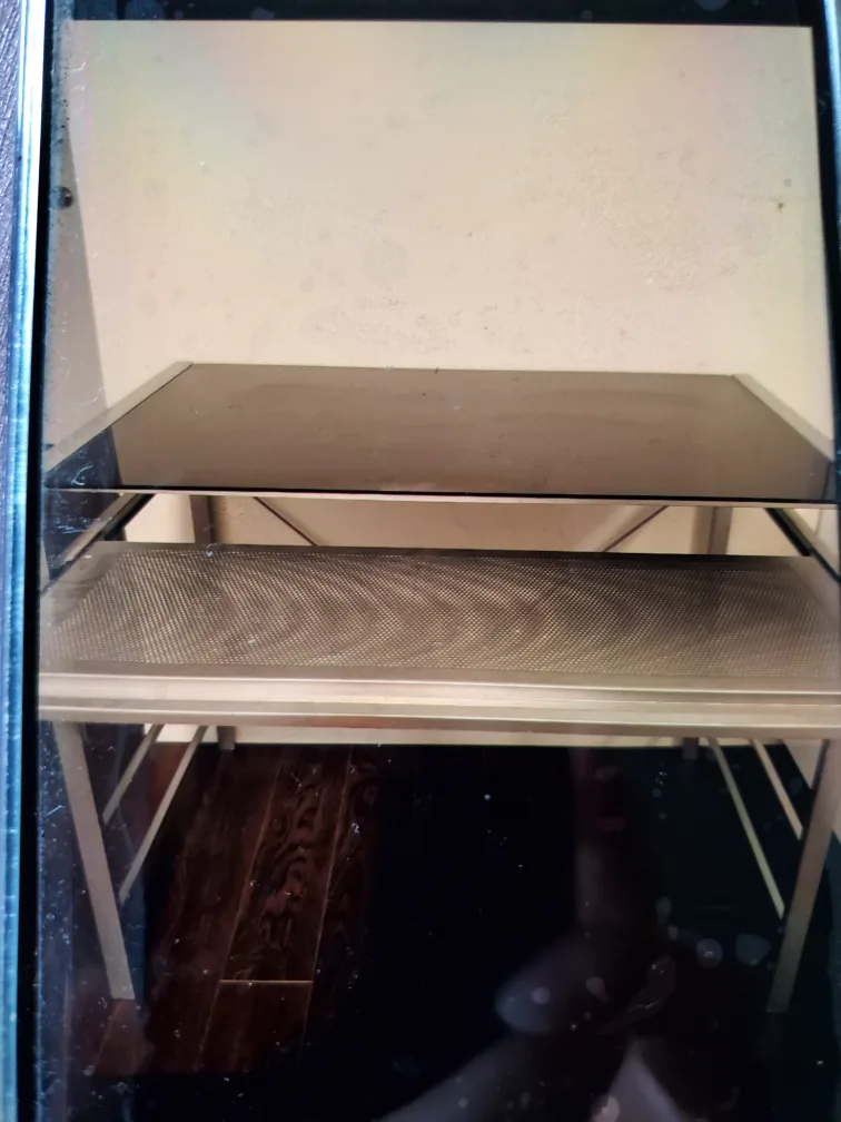 Glass Top Computer Desk with Metal Frame image indicator(2)