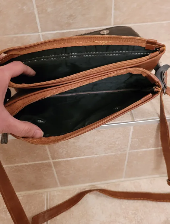 Brown Leather Crossbody Bag 🧡 image indicator(4)