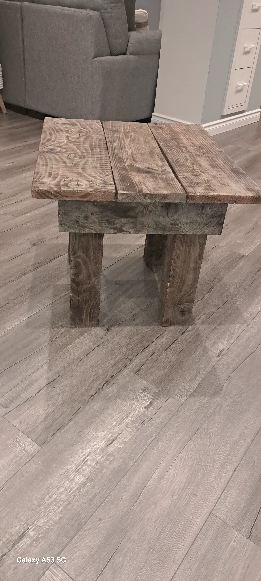 Rustic Farmhouse Style Wooden Coffee Table image indicator(2)