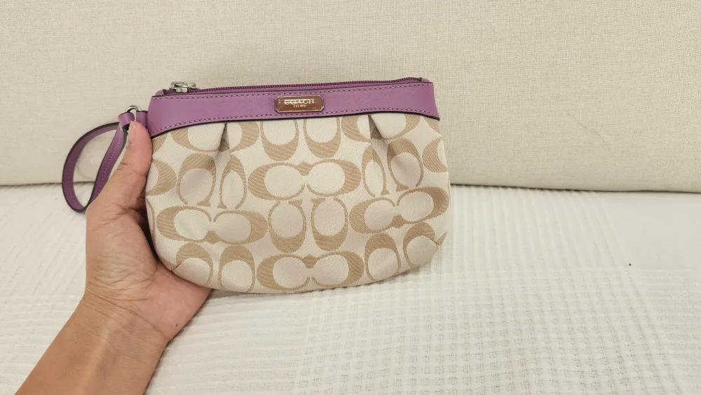 Coach Wristlet Beige and Purple image indicator(4)