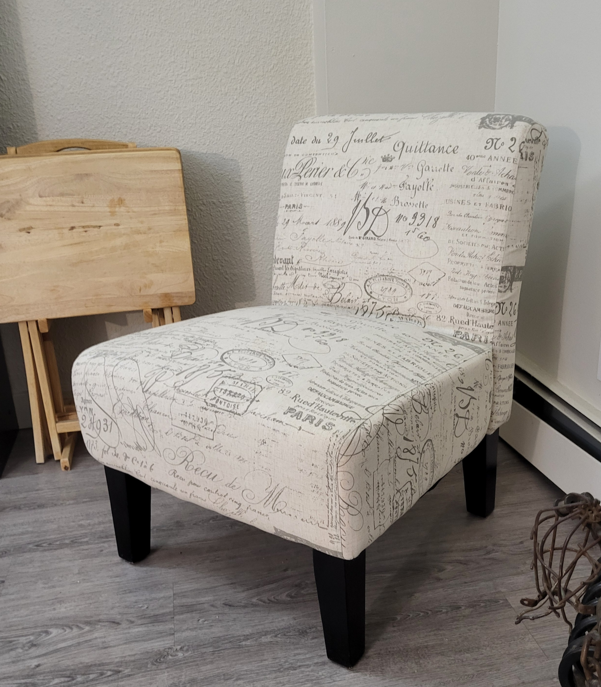 French-style Accent Chair