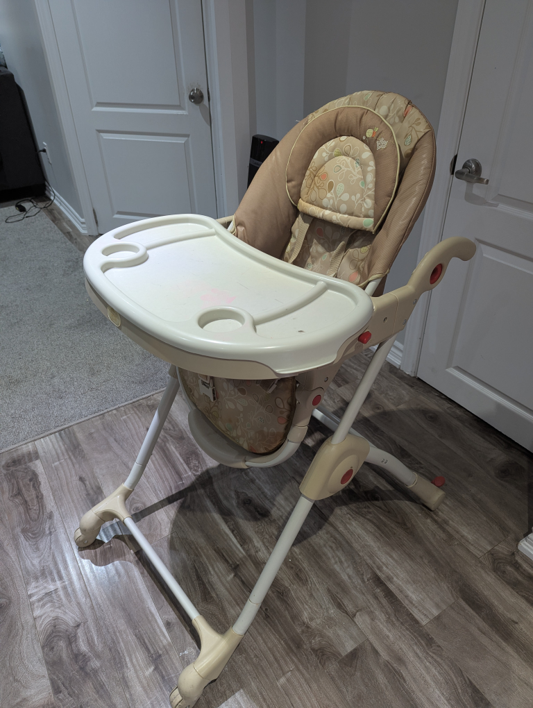 Foldable High Chair with Tray