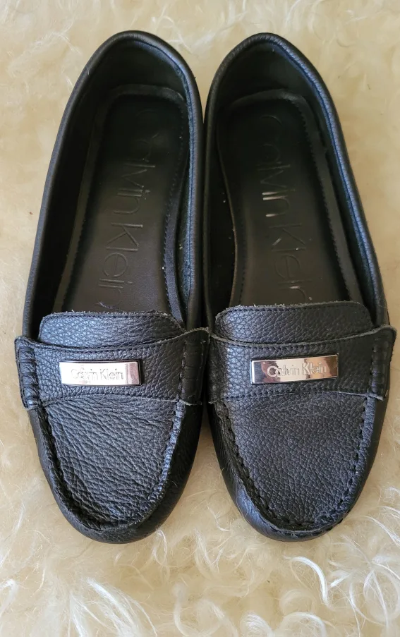Calvin Klein Genuine Black Leather Loafers Size 8 Super Comfy image indicator(2)
