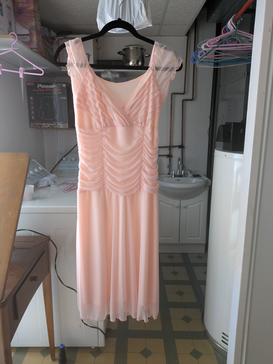 Pink dress (small - medium) - photo 3