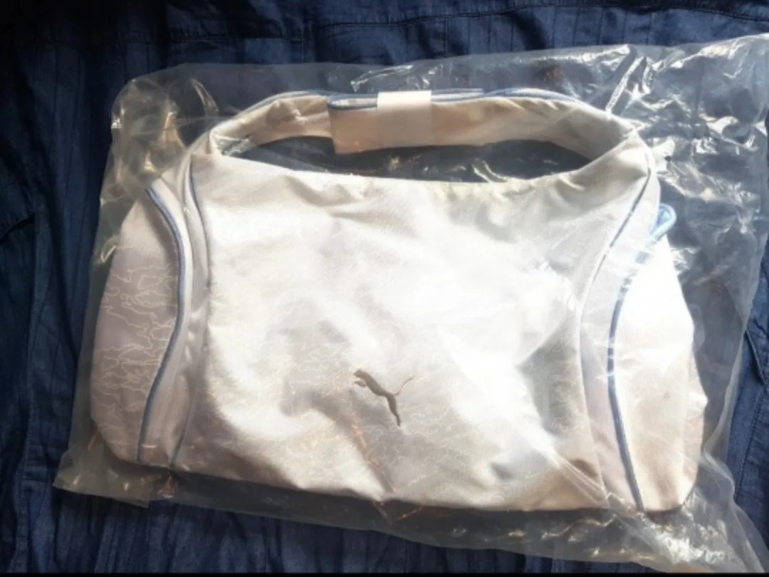 NEW PUMA gym duffle fitness bag image indicator(2)