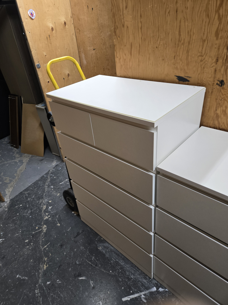 ikea malm 6 draw dresser - photo 2