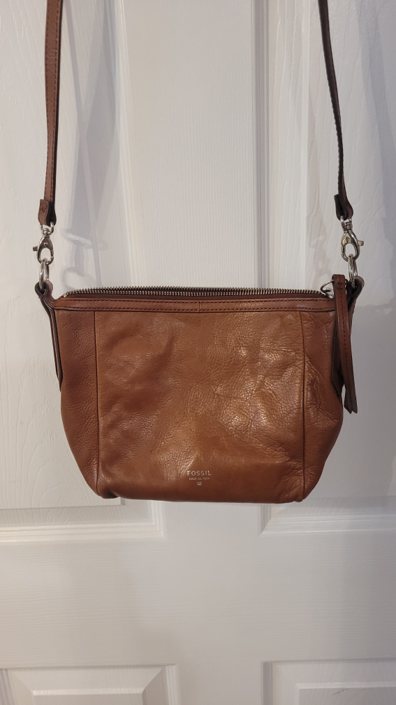Fossil brown leather crossbody bag