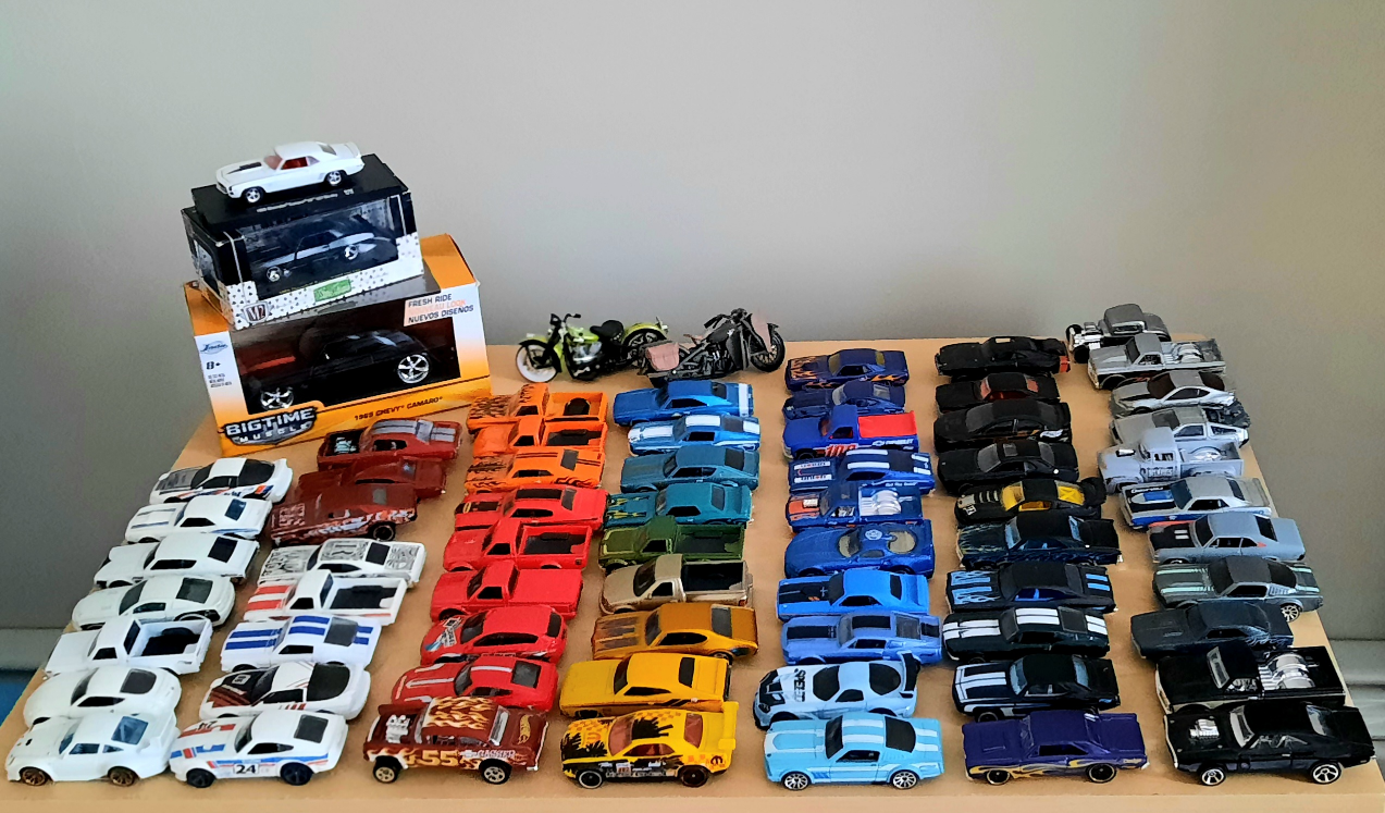 Collection of Hot Wheels / Model Cars (69 Vehicles)