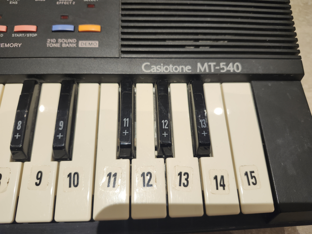 Casio Keyboard - photo 2