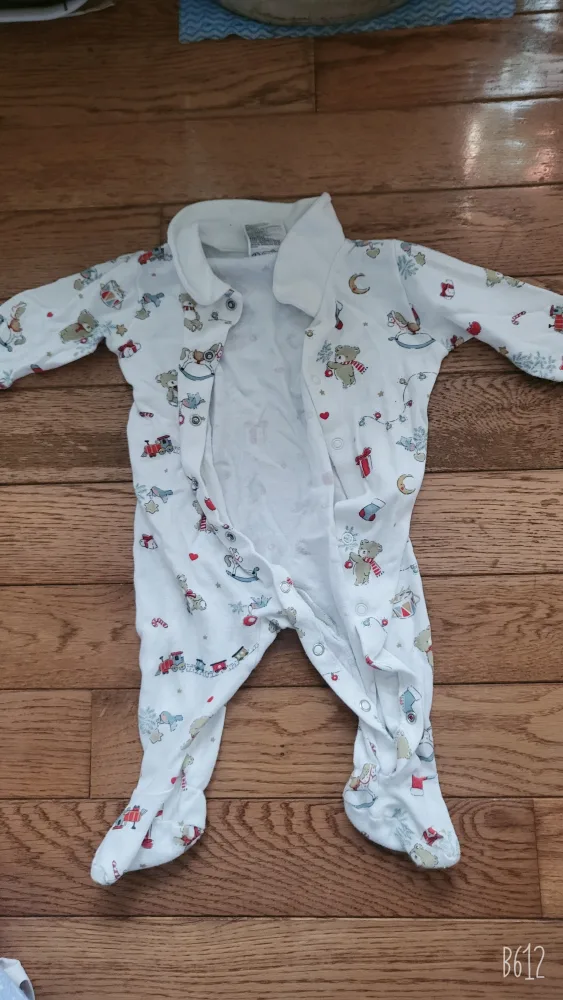 gender neutral baby clothes image indicator(6)