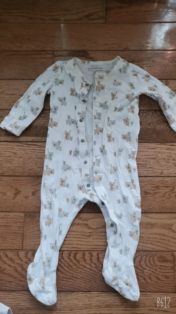 gender neutral baby clothes image indicator(8)