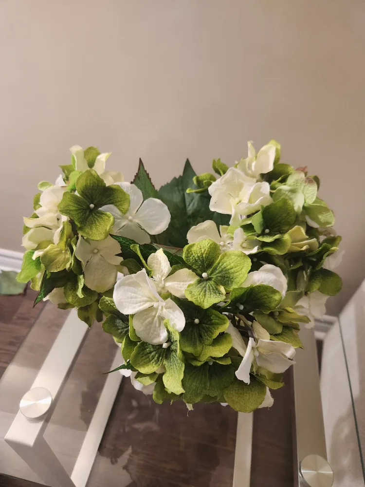 Artificial Hydrangea and Lilac Flower Bouquets image indicator(7)