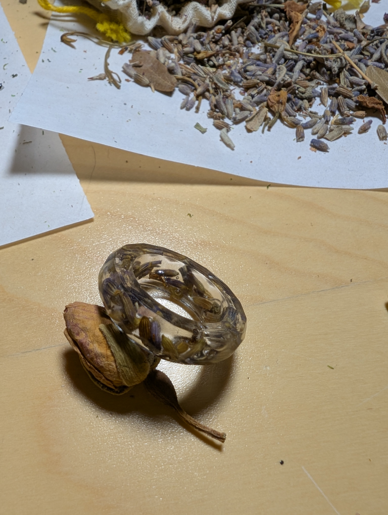 Handcrafted lavender ring - photo 3