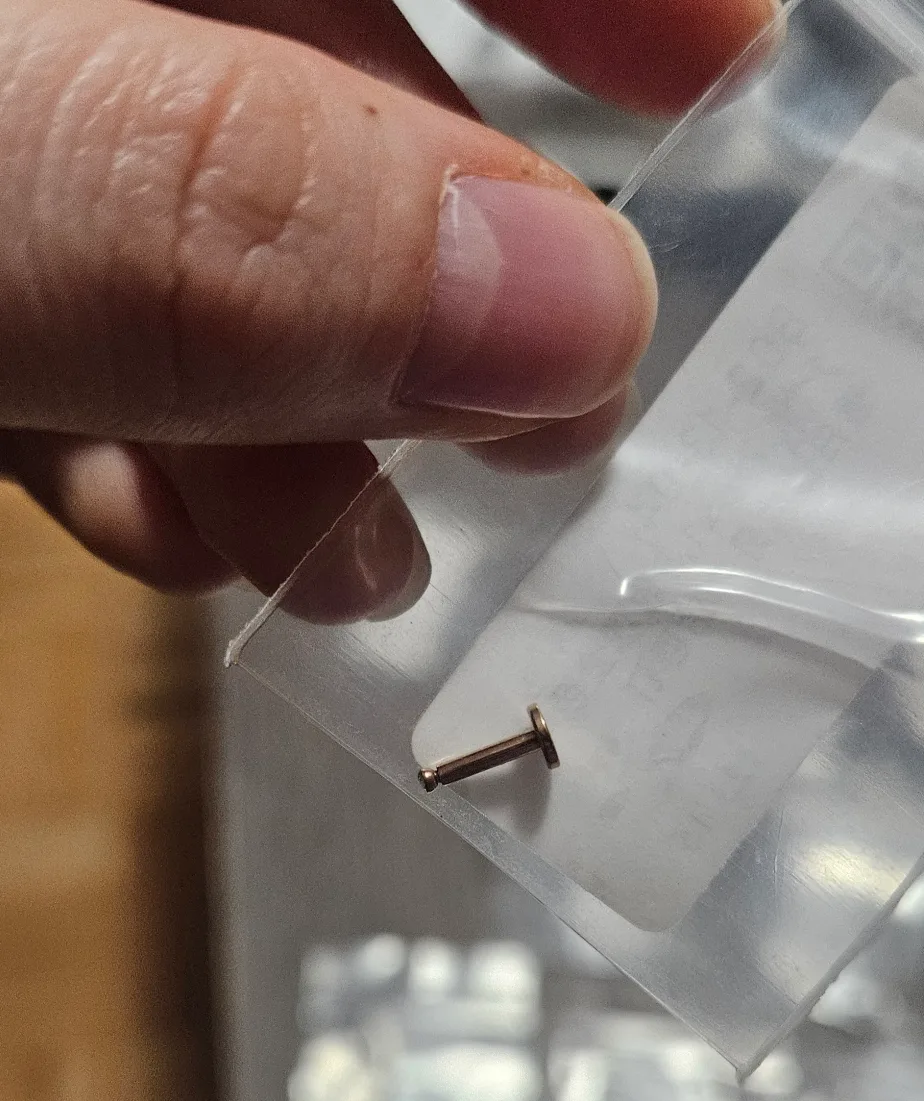 16G Labret Studs - Multiple Colors (NEVER BEEN USED) image indicator(4)